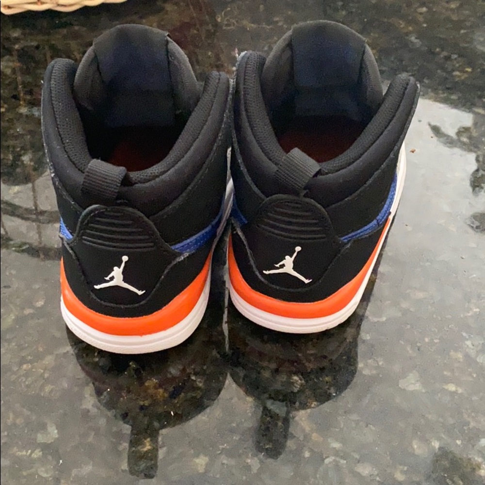 Like new size 5 toddler Jordan’s